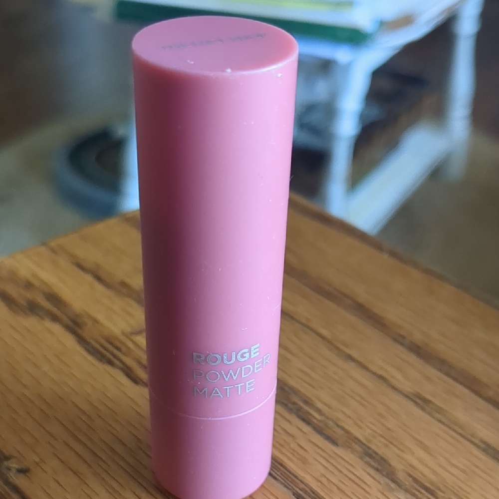 Avon for Face Shop Rouge Powder Matte Lipstick